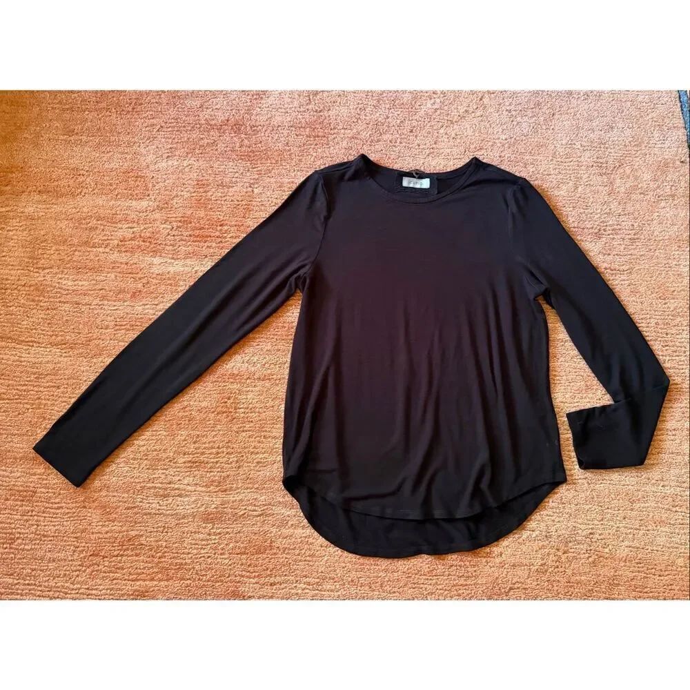 Cupio Black Long Sleeve Stretch Top Soft Viscose Scoop Hem Size M
